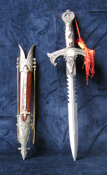 Fantasy dagger